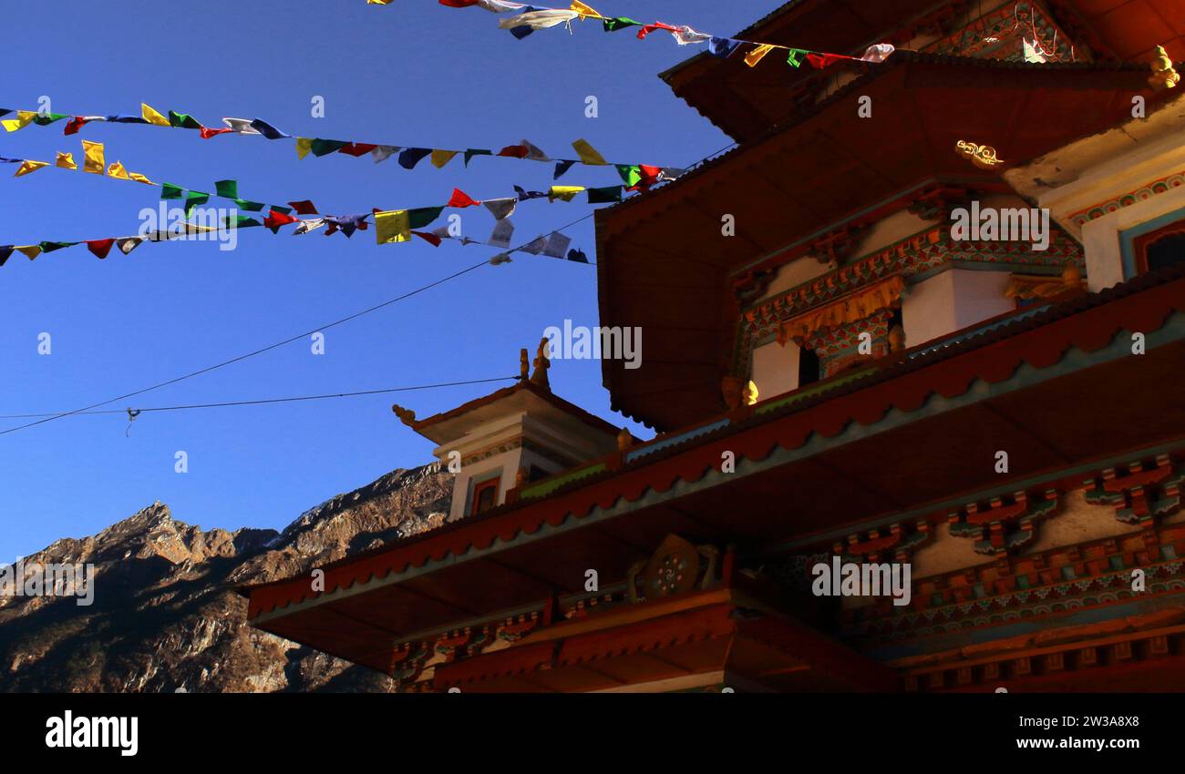taktsang gompa, famoso luogo religioso e tempio buddista vicino al villaggio di zemithang nel distretto di tawang di arunachal pradesh, india nord-orientale Foto Stock