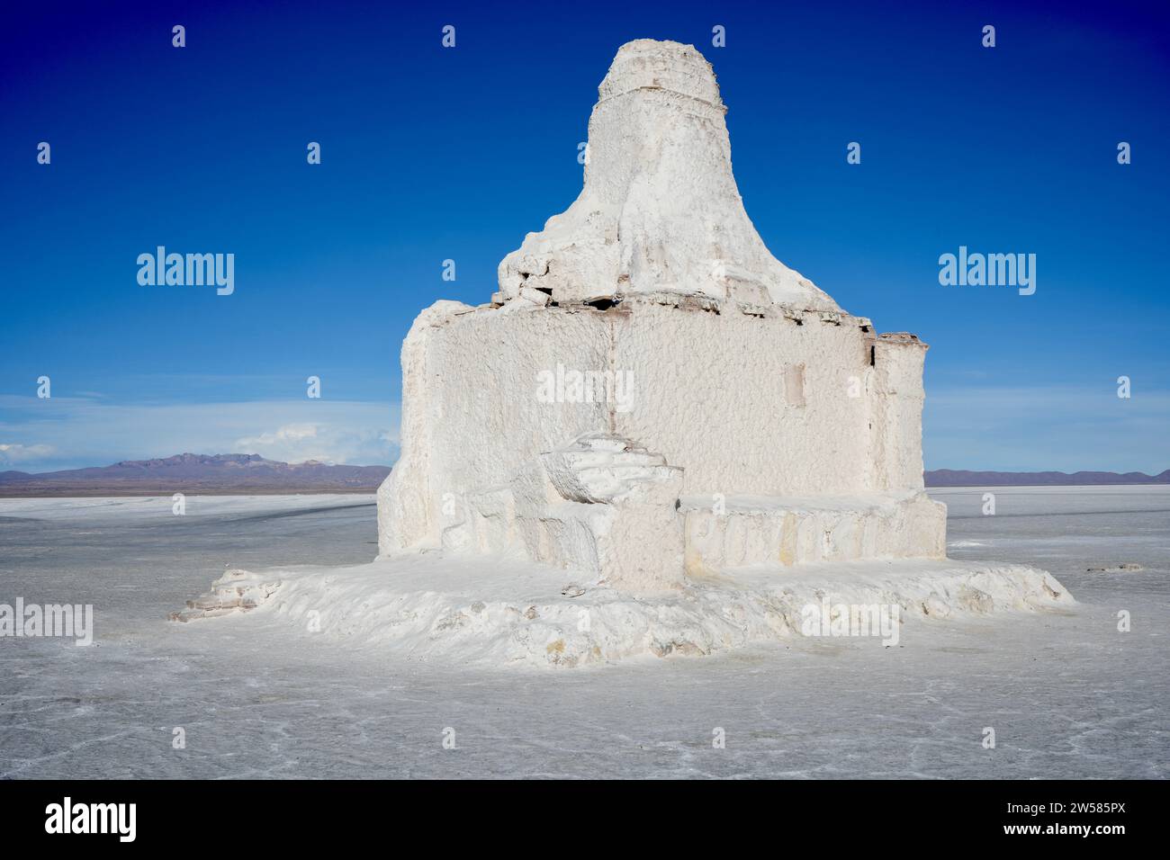 La Dakar Rally Salt Sculpture sulle saline. Uyuni Salt Flat, Bolivia. Foto Stock