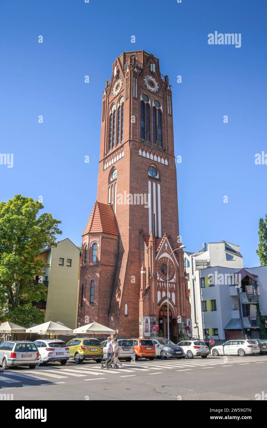 Torre dell'ex Chiesa Luterana, Wieza Kosciola Marcina Lutra, ÅšwinoujÅ› cie, Voivodato della Pomerania Occidentale, Polonia Foto Stock