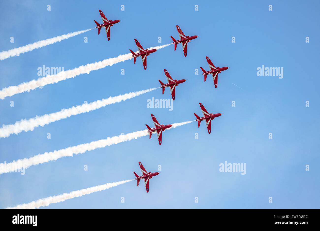 Red Arrows Aerobatic display team, (BAE Systems Hawk T1), Jersey International Airshow, 2023 Foto Stock