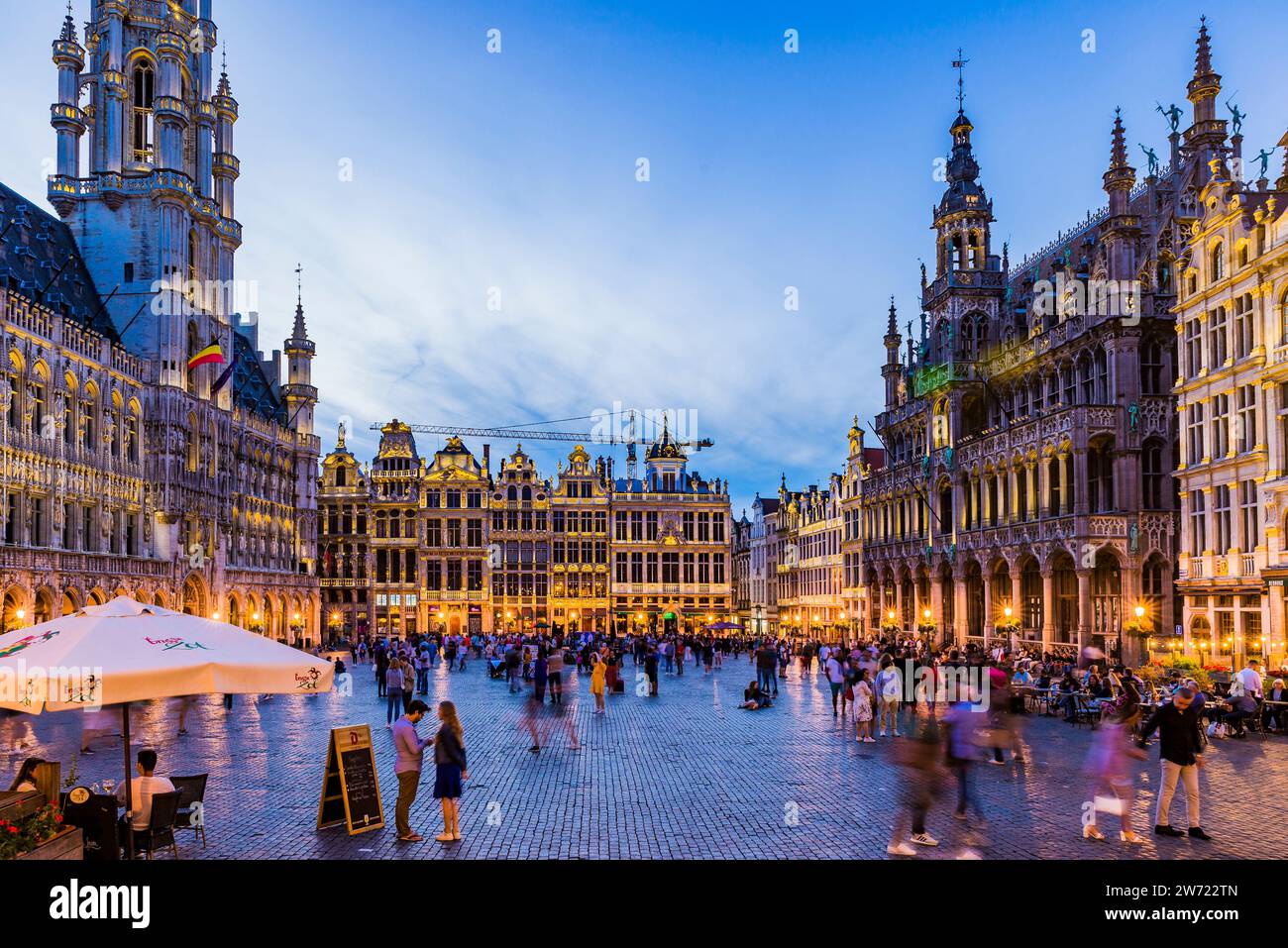 La Grand-Place o Grote Markt è la piazza centrale di Bruxelles, capitale di Bruxelles, Belgio, Europa Foto Stock