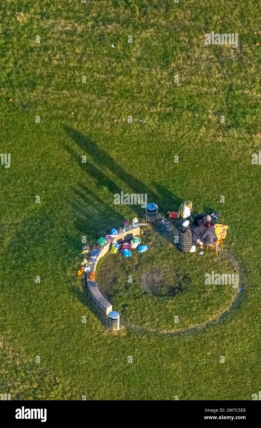 Vista aerea, picnic su un prato a Lippepark, quartiere di Herringen, Hamm, zona della Ruhr, Renania settentrionale-Vestfalia, Germania, foto aerea, picnic, Meadow, Lipp Foto Stock