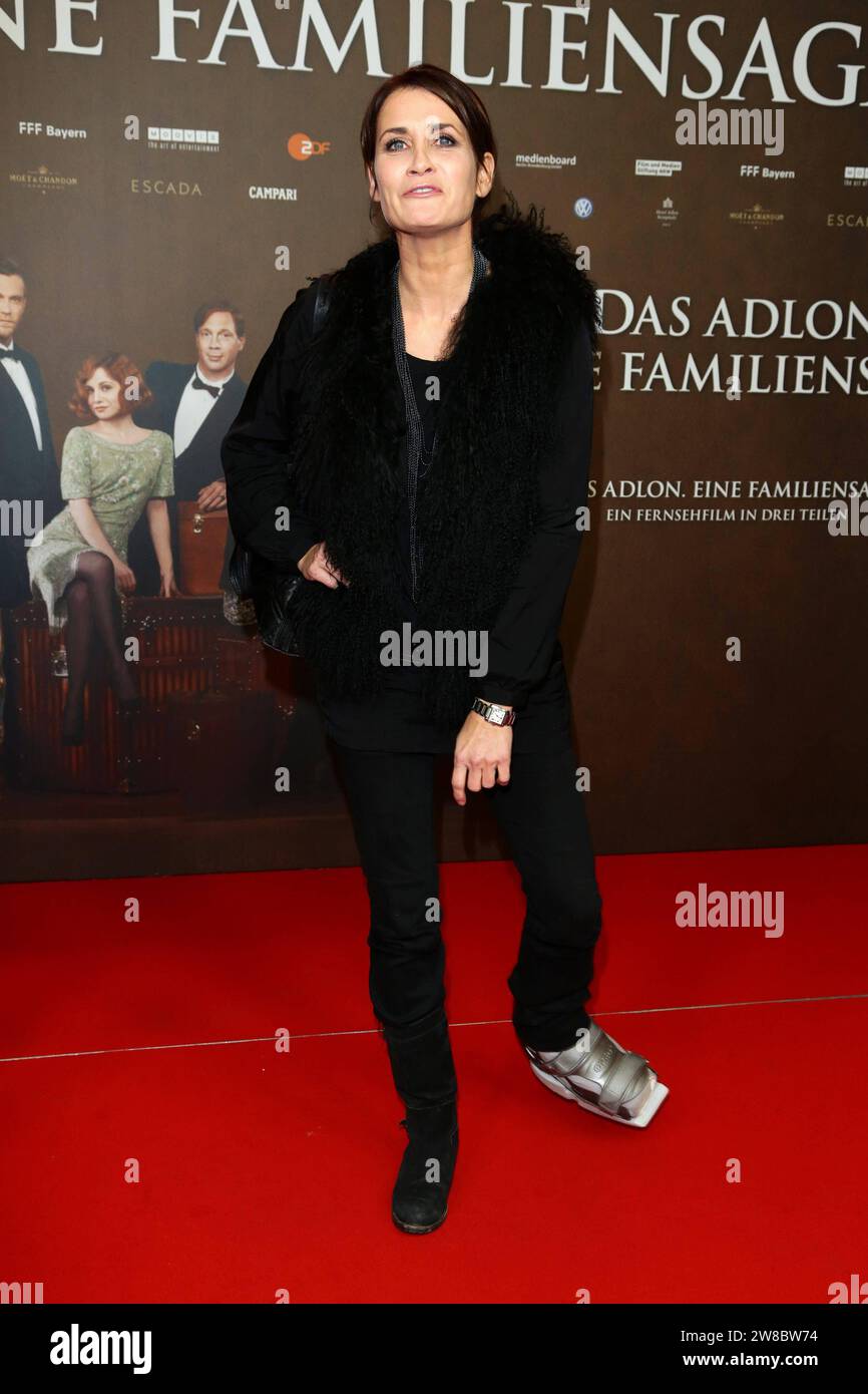 Anja Kling - Adlon Premiere - Sony Center - Berlino - 17.10.2012 Berlin Deutschland Germania Copyright: XJamesxColdreyx Foto Stock