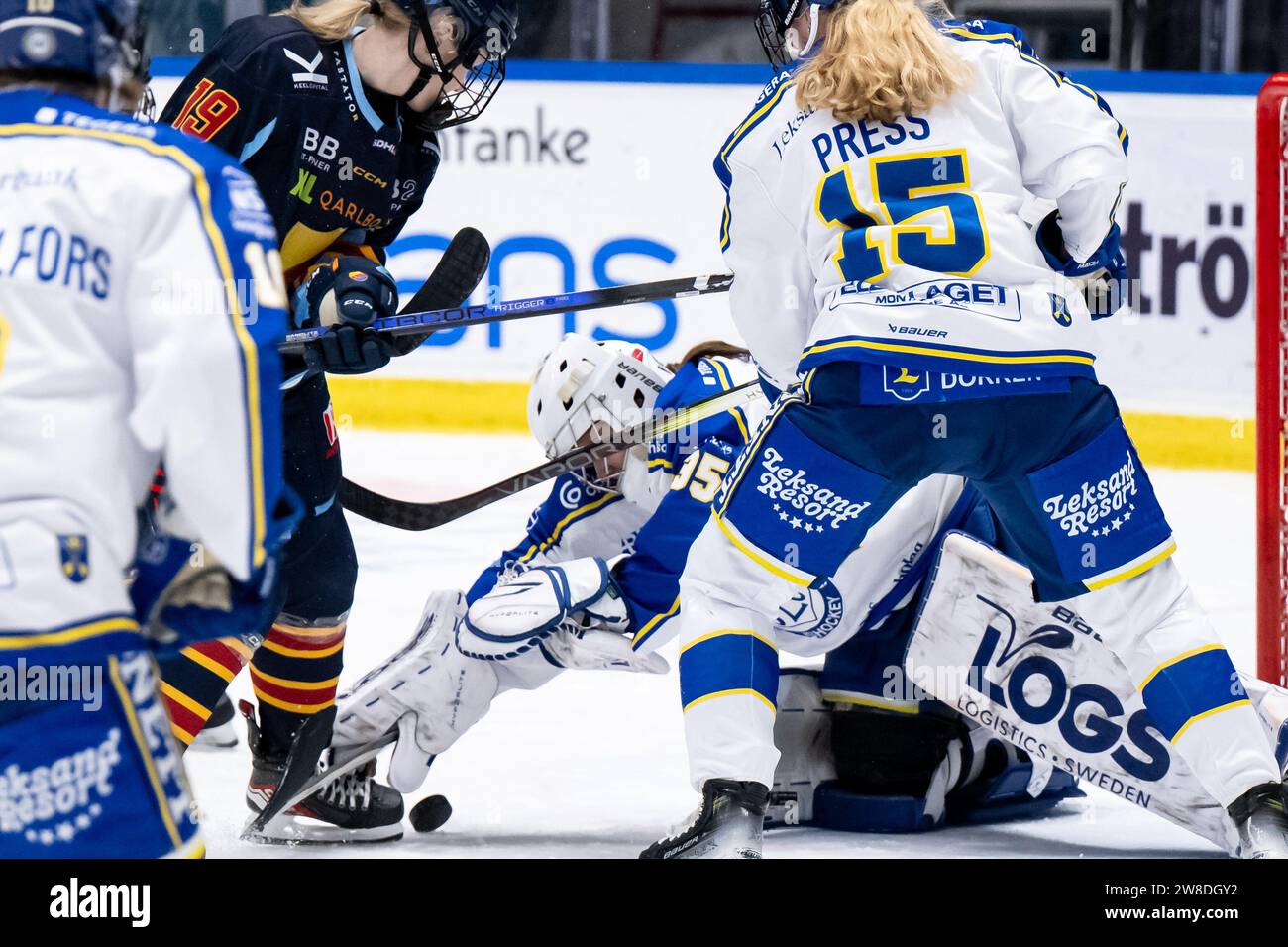 Stoccolma, Stoccolma, Svezia. 21 dicembre 2023. Emma Polusny portiere di Leksand durante la partita in SDHL tra Djurgarden IF e Leksand IF su Hovet il 21 dicembre a Stoccolma (Credit Image: © Johan Dali/ZUMA Press Wire) SOLO USO EDITORIALE! Non per USO commerciale! Foto Stock