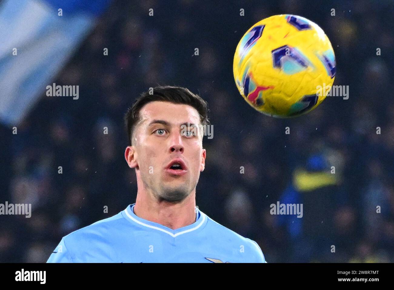 Nicolo Casale della SS Lazio durante la partita di serie A tra la SS Lazio e l'FC Internazionale allo Stadio Olimpico di Roma il 17 dicembre 2023. Foto di Foto Stock