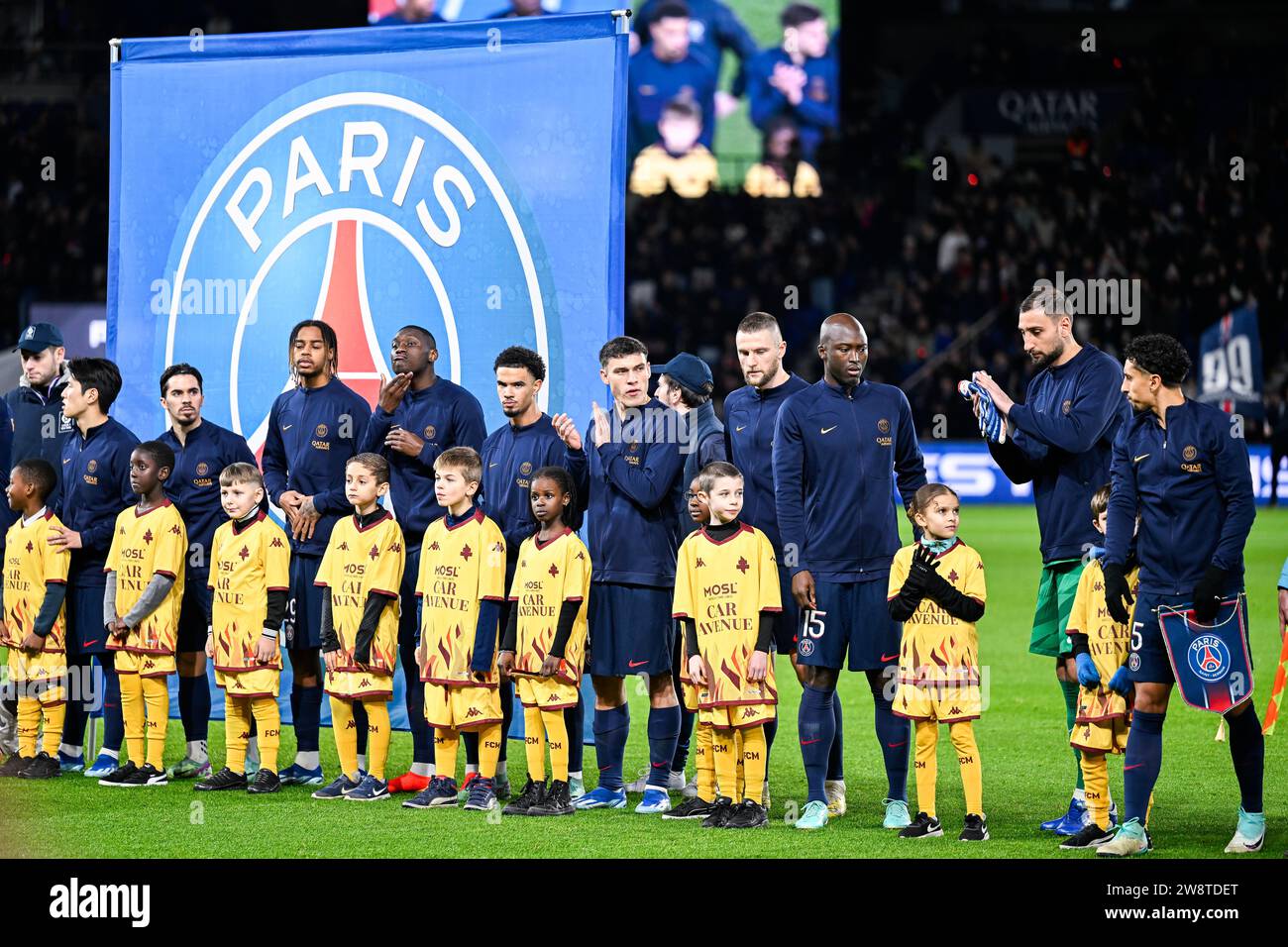 Parigi, Francia. 20 dicembre 2023. Warren Zaire Emery Manuel Ugarte Gianluigi Donnarumma e la squadra PSG durante la partita di calcio di Ligue 1 tra il Paris Saint-Germain PSG e l'FC Metz al Parc des Princes di Parigi, in Francia, il 20 dicembre 2023. Crediti: Victor Joly/Alamy Live News Foto Stock