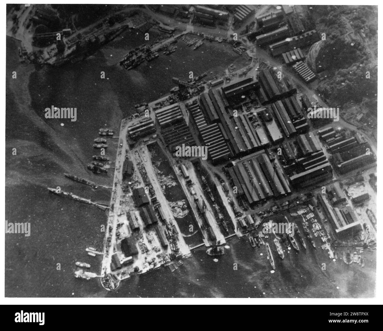 Base navale di Yokosuka, 18 luglio 1945. Foto Stock