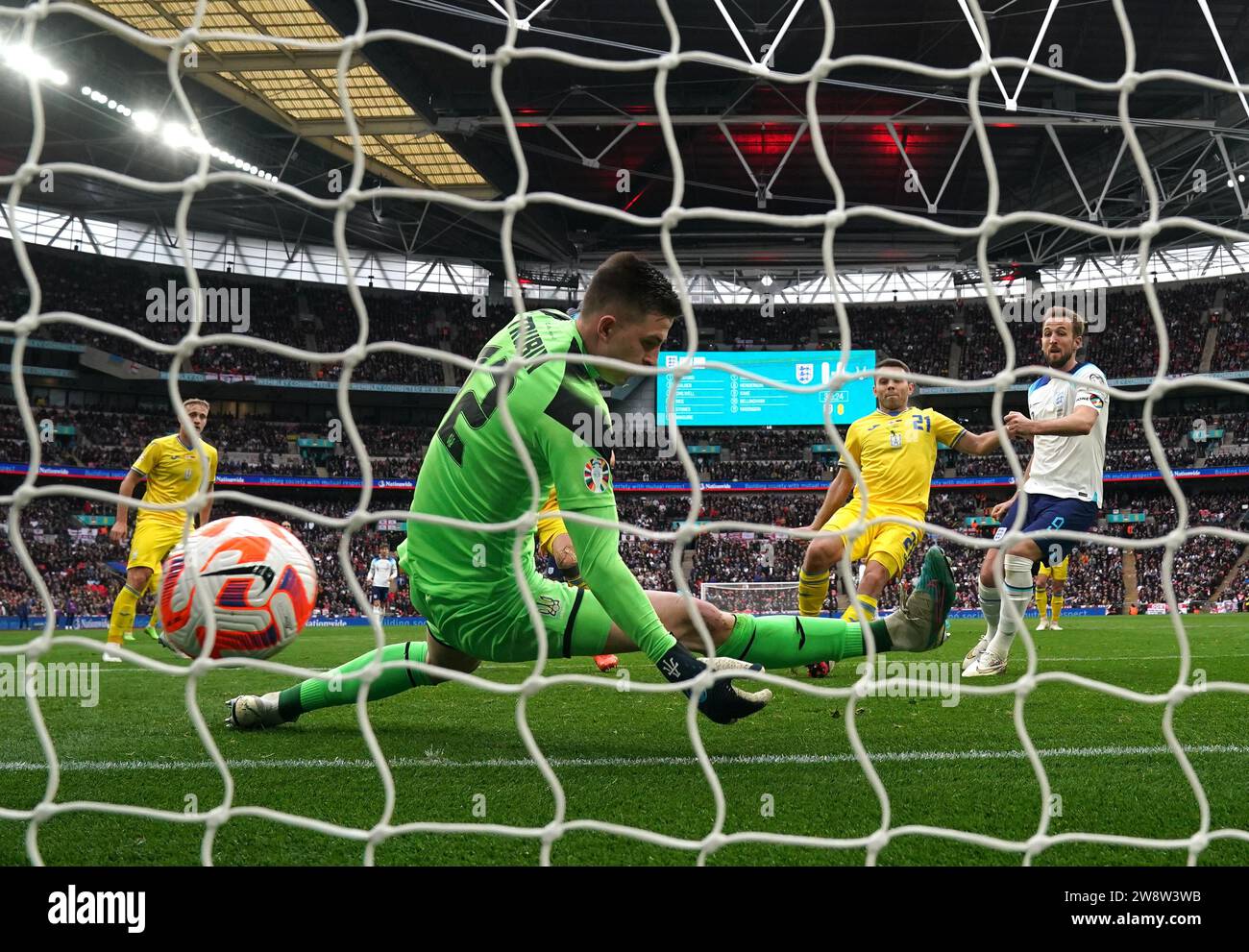 RECENSIONE PA DELL'ANNO 2023 foto del file datata 26/03/23 - l'inglese Harry Kane (a destra) segna il primo gol della loro squadra durante la partita di qualificazione al gruppo C di UEFA Euro 2024 allo stadio di Wembley, Londra. Data foto: Domenica 26 marzo 2023. Data di emissione: Venerdì 22 dicembre 2023. Foto Stock