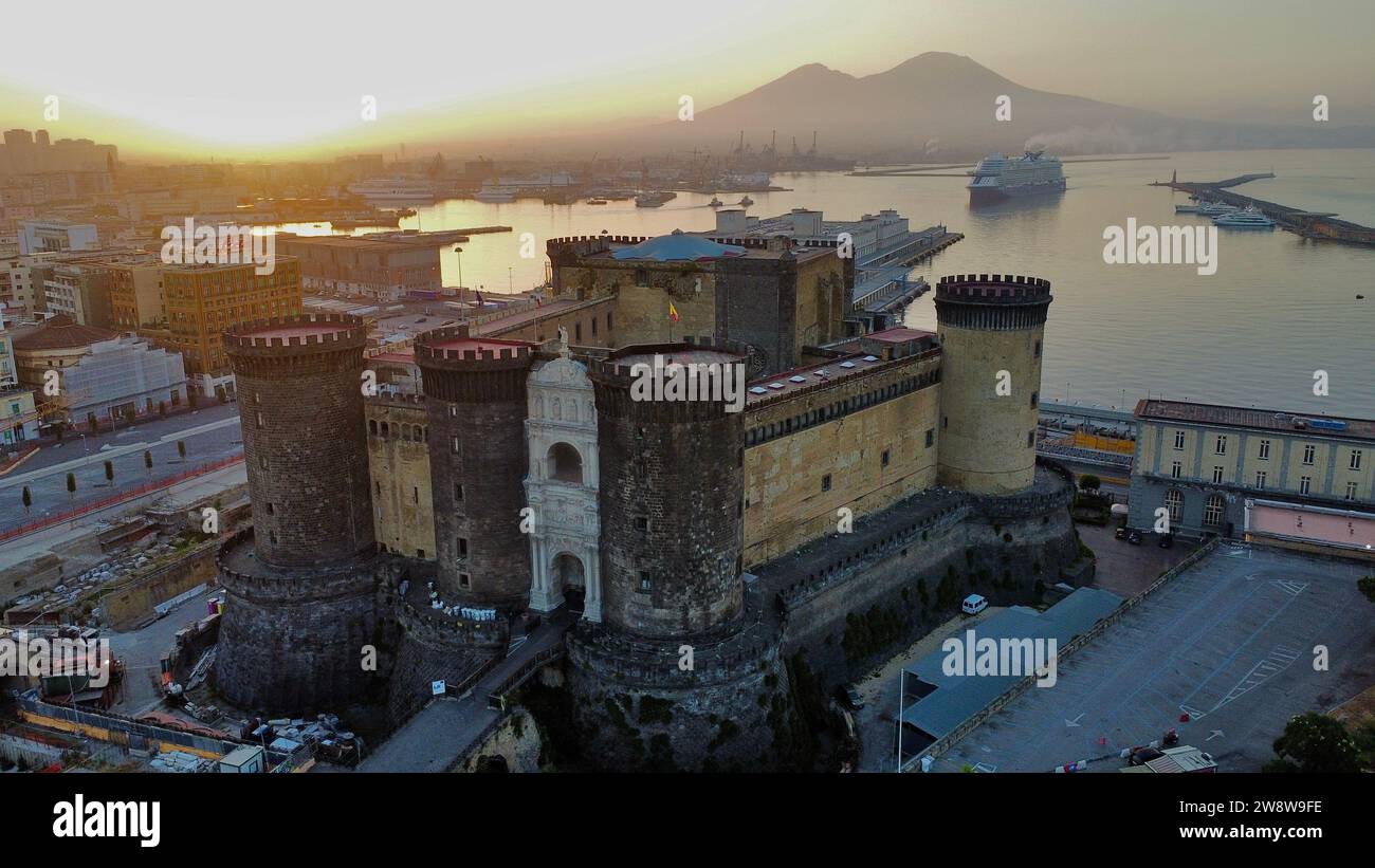 Foto drone castello nuovo Napoli Italia europa Foto Stock