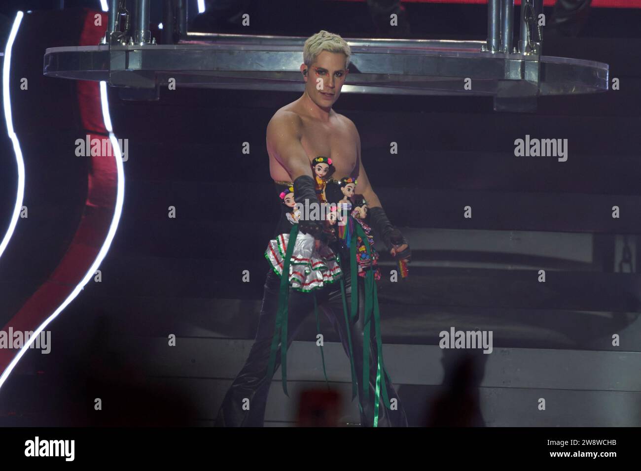 22 dicembre 2023, città del Messico, Ciudad de Mexico, Messico: 21 dicembre, 2023, città del Messico, Messico: Christian Chavez, integratore della band pop RBD, si esibisce sul palco durante il â˜Soy Rebelde Tourâ€™ alla fine del suo tour per celebrare la riunione della band quindici anni dopo all'Aztec Stadium. Il 21 dicembre 2023 a città del Messico, Messico. (Immagine di credito: © Iliana Suarez/eyepix via ZUMA Press Wire) SOLO USO EDITORIALE! Non per USO commerciale! Foto Stock