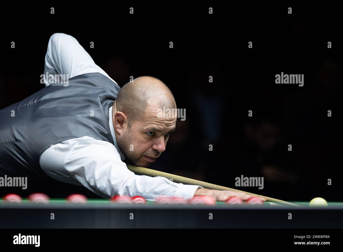 Macao, Cina. 22 dicembre 2023. Barry Hawkins compete durante il Group A Match tra Barry Hawkins inglese e John Higgins scozzese al Macau Snooker Masters 2023 a Macao, Cina meridionale, 22 dicembre 2023. Crediti: Cheong Kam Ka/Xinhua/Alamy Live News Foto Stock