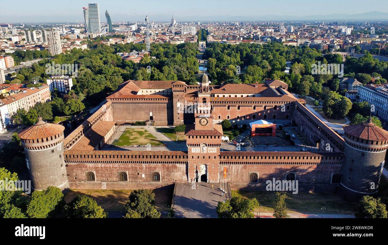 Foto drone Castello Sforzesco Milano Italia Europa Foto Stock