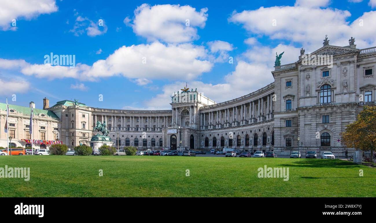 Vienna, Austria. Neue Burg Museum complesso parte del Palazzo imperiale Hofburg nel centro di Wien Foto Stock