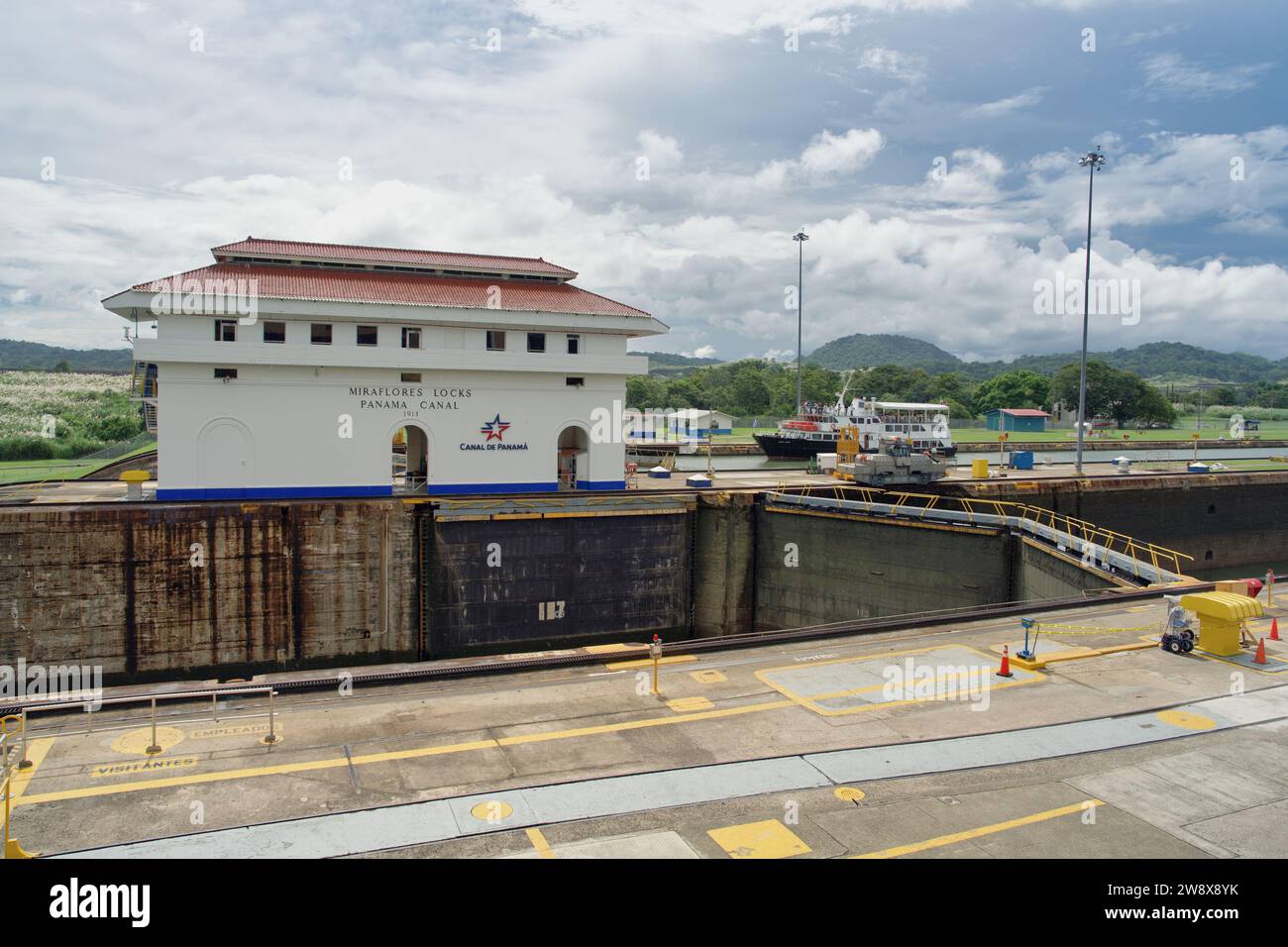 Foto del Canale di Panama alle chiuse di Miraflores Foto Stock