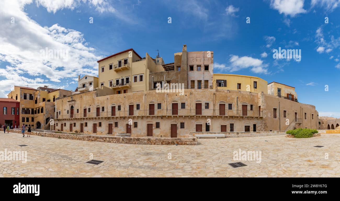 Una foto della Fortezza veneziana Firka, che ospita il Museo marittimo di Creta. Foto Stock