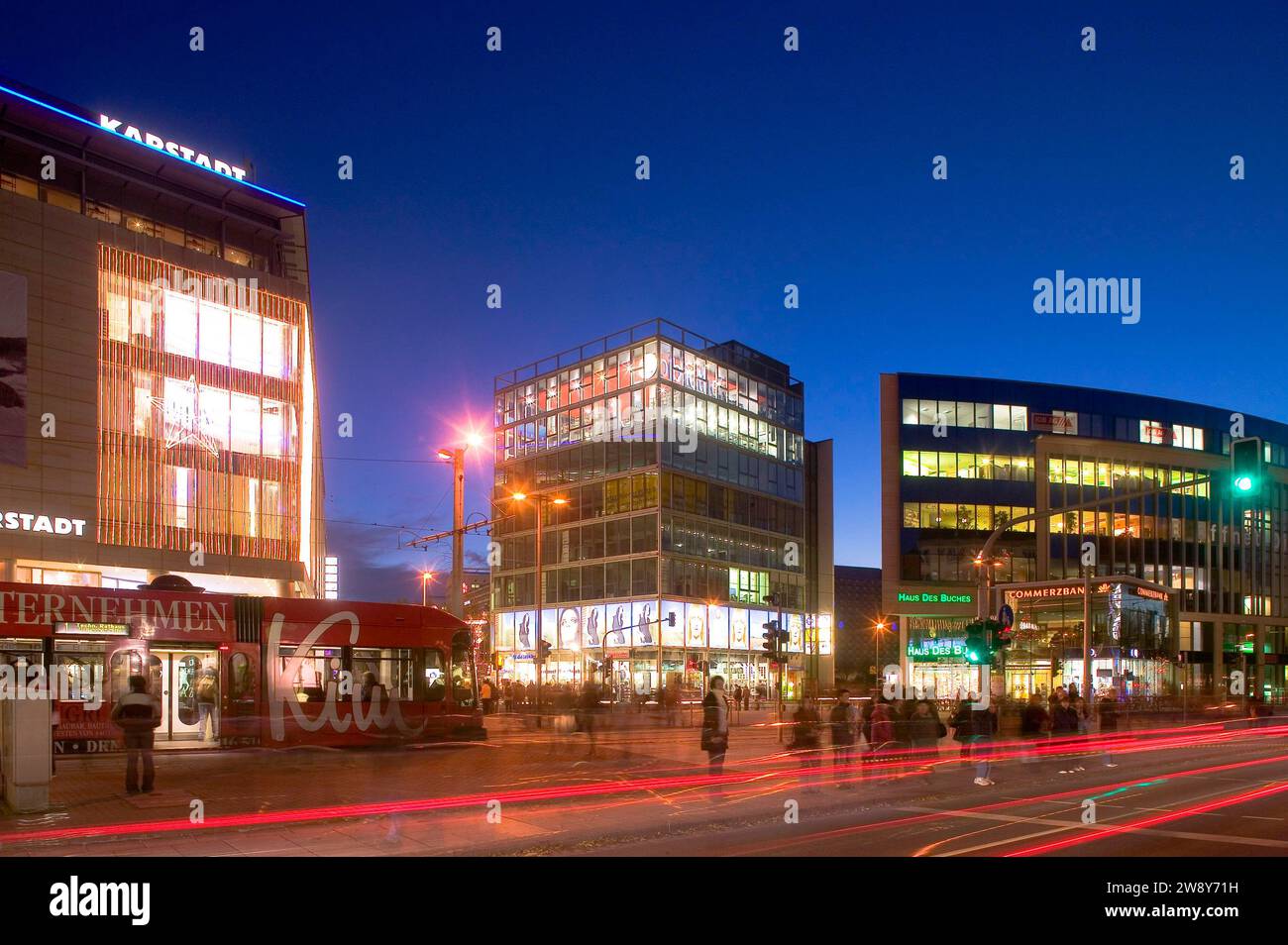 Dr Kuelz Ring con nuovi edifici degli anni '90 del XX secolo Foto Stock