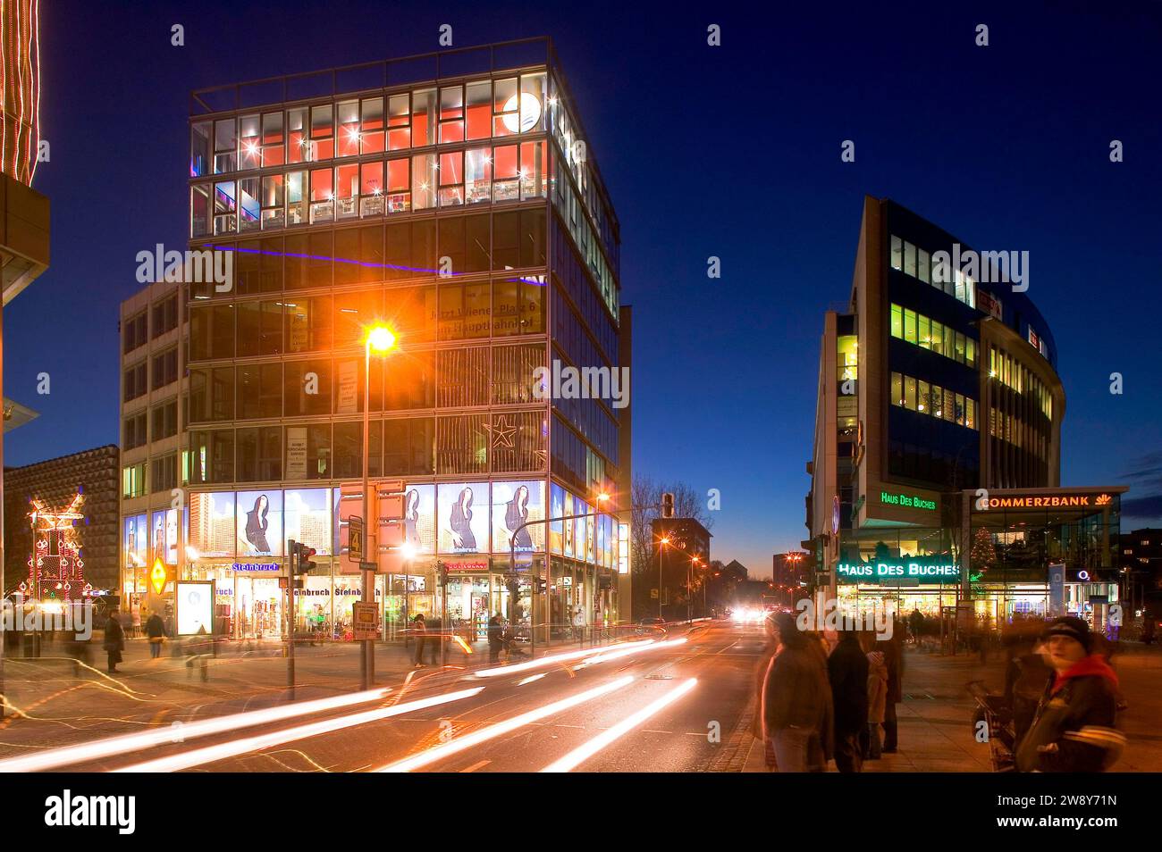 Dr Kuelz Ring con nuovi edifici degli anni '90 del XX secolo Foto Stock