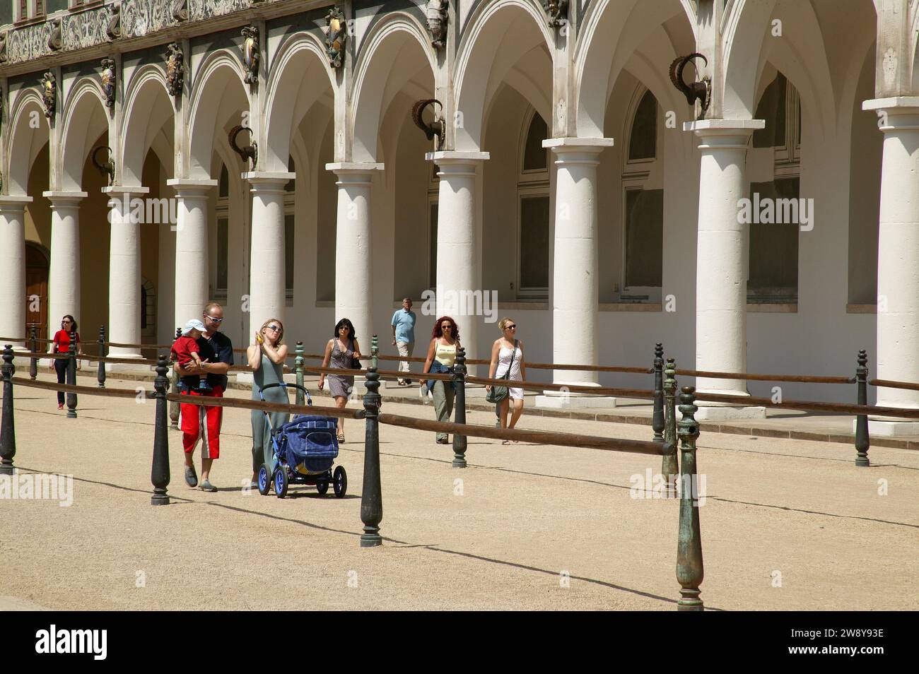 Stallhof, cortile appartenente al complesso Residensschloss tra Johanneum e Langer Gang. Nel Medioevo, giochi cavallereschi e equitazione Foto Stock