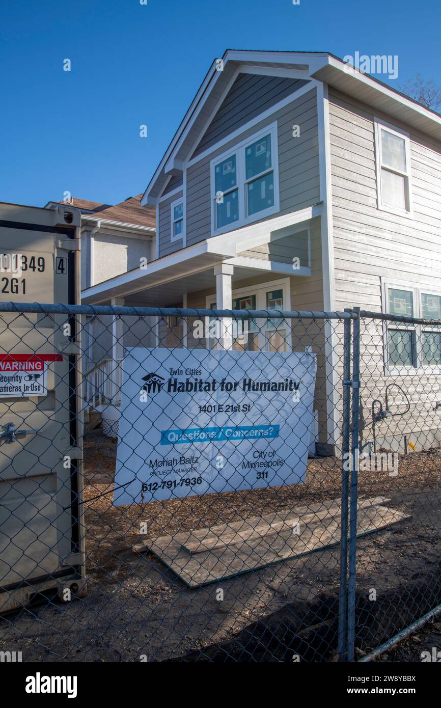 Minneapolis, Minnesota. Habitat for Humanity of Minnesota è un'organizzazione no-profit ed è un'agenzia di alloggi a pari opportunità che costruisce, riabita, Foto Stock