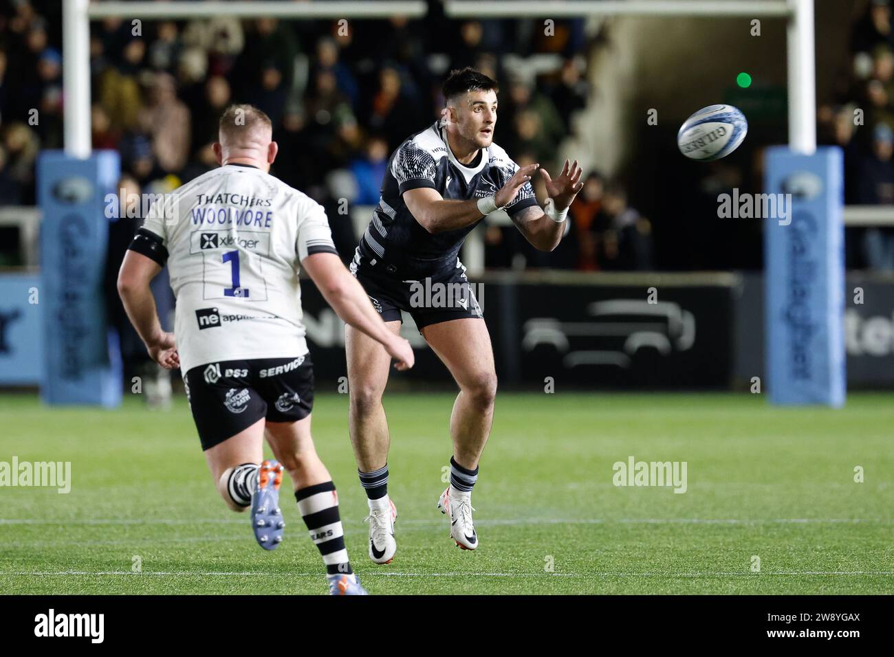 Newcastle, Regno Unito. 20 ottobre 2023. Jordan Holgate dei Newcastle Falcons in azione durante il Gallagher Premiership match tra Newcastle Falcons e Bristol al Kingston Park di Newcastle venerdì 22 dicembre 2023. (Foto: Chris Lishman | mi News) crediti: MI News & Sport /Alamy Live News Foto Stock