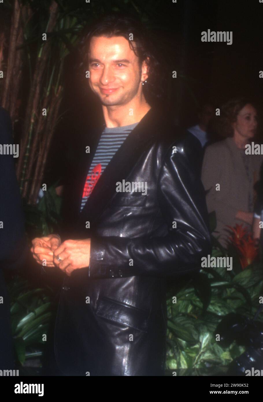 Los Angeles, California, USA HBOÕs ottobre 1996 il cantante Depeche Mode Dave Gahan partecipa a If These Walls Could Talk Premiere alla DirectorÕs Guild of America il ottobre 1996 a Los Angeles, California, USA. Foto di Barry King/Alamy Stock Photo Foto Stock