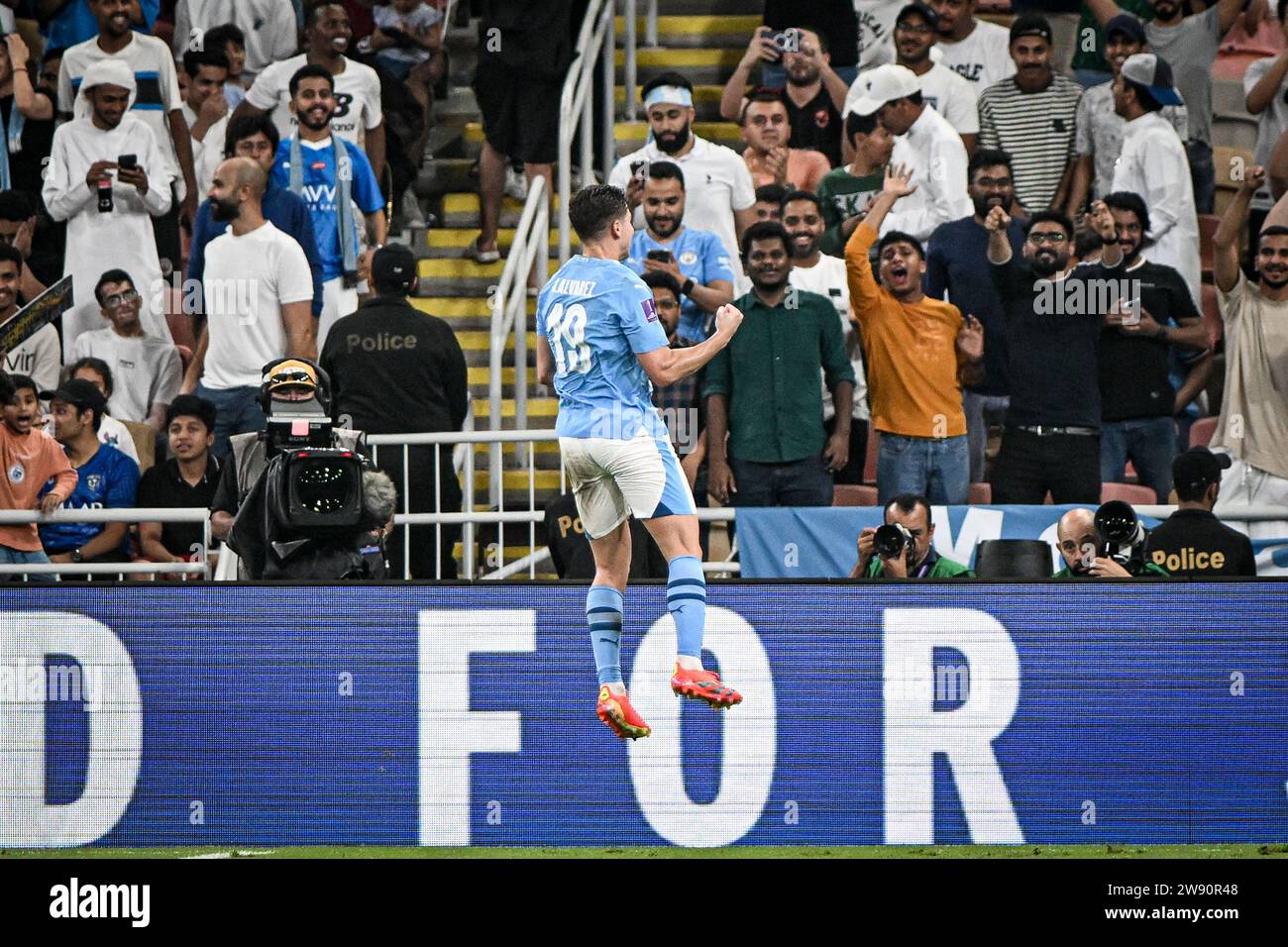 Jeddah, Arabia Saudita. 22 dicembre 2023. JEDDAH, ARABIA SAUDITA - 22 DICEMBRE: Julian Alvarez del Manchester City festeggia dopo aver segnato punti durante la finale della Coppa del mondo per club FIFA tra Manchester City e Fluminense al King Abdullah Sports City il 22 dicembre 2023 a Jeddah, Arabia Saudita. (Foto di Alexandre Neto/SPP) (Alexandre Neto/SPP) credito: SPP Sport Press Photo. /Alamy Live News Foto Stock