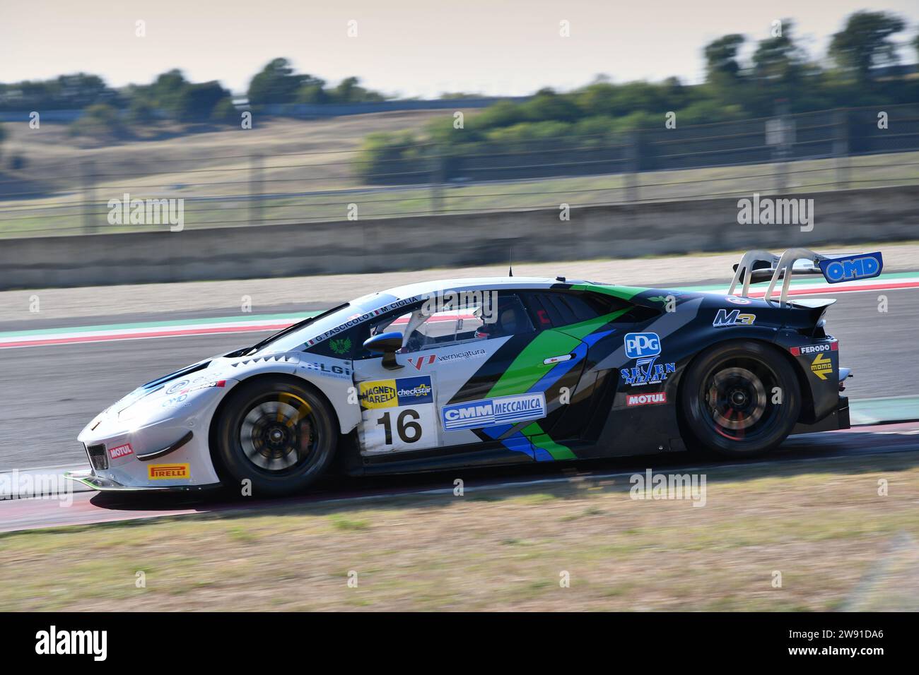 Scarperia, 29 settembre 2023: Lamborghini Huracan del team Imperiale Sport Car Service guidato da Ciglia massimo e Fascicolo Giuseppe in azione durante Foto Stock