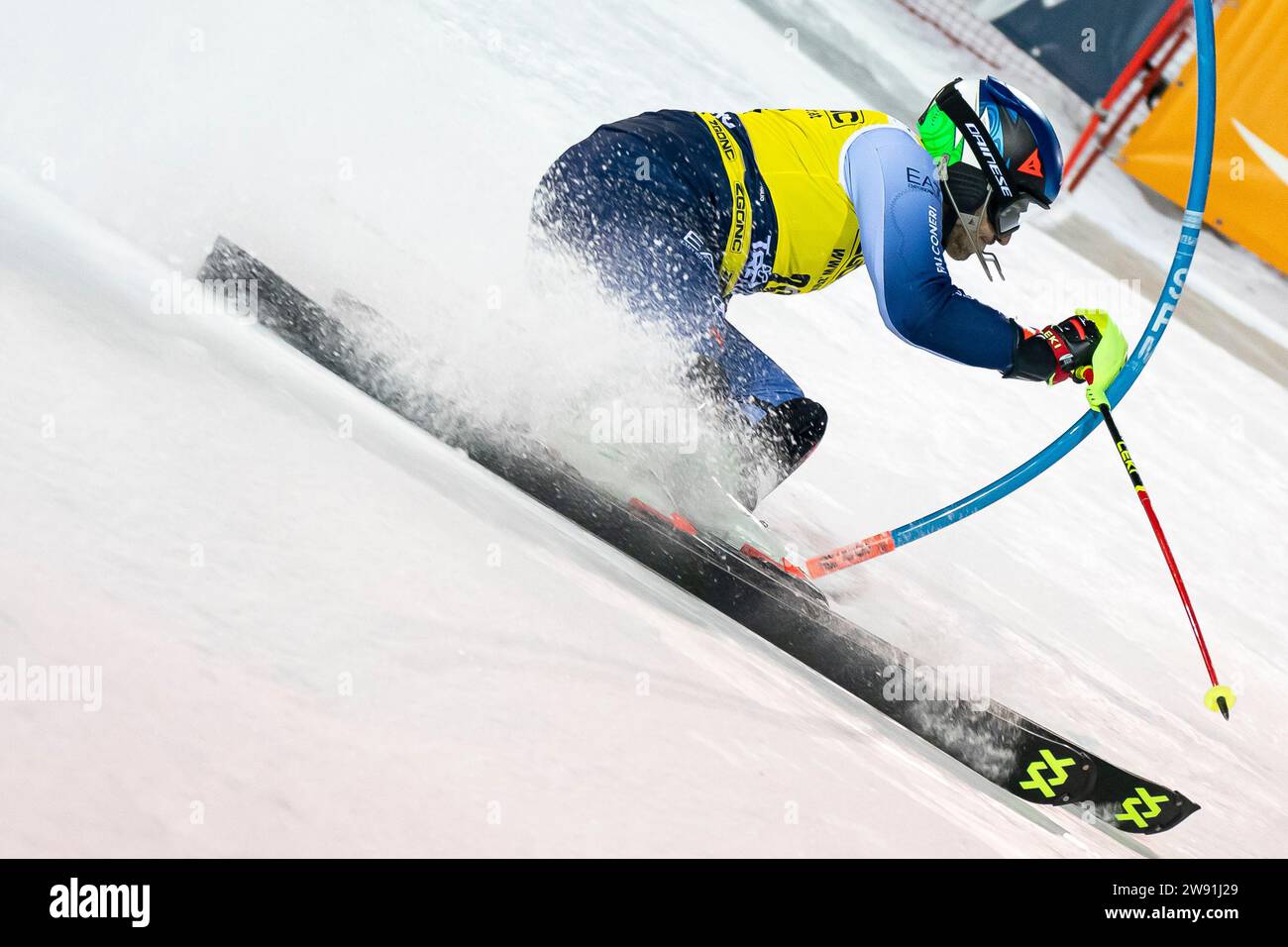 Madonna di Campiglio, Trento, 22 dicembre 2023: GROSS Stefano (Ita) gareggia nella Audi Fis Alpine Ski World Cup 2023-24 Men's Slalom Race sulla 3Tre Slope Credit: MAURO DALLA POZZA/Alamy Live News Foto Stock