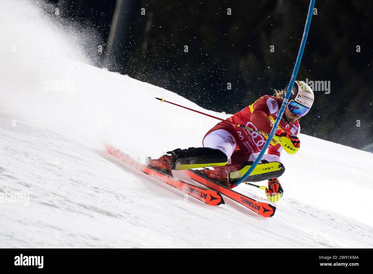 Madonna di Campiglio, Trento, 22 dicembre 2023: FELLER Manuel (Aut) gareggia nella Audi Fis Alpine Ski World Cup 2023-24 Men's Slalom Race sulla 3Tre Slope Credit: MAURO DALLA POZZA/Alamy Live News Foto Stock