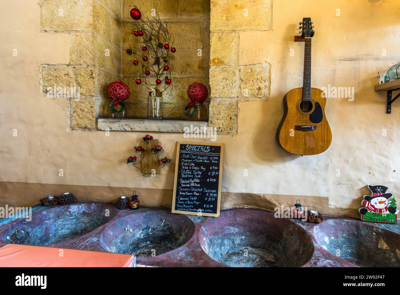 Il ristorante tal-Furnar serviva come panetteria a Xaghra, Malta Foto Stock