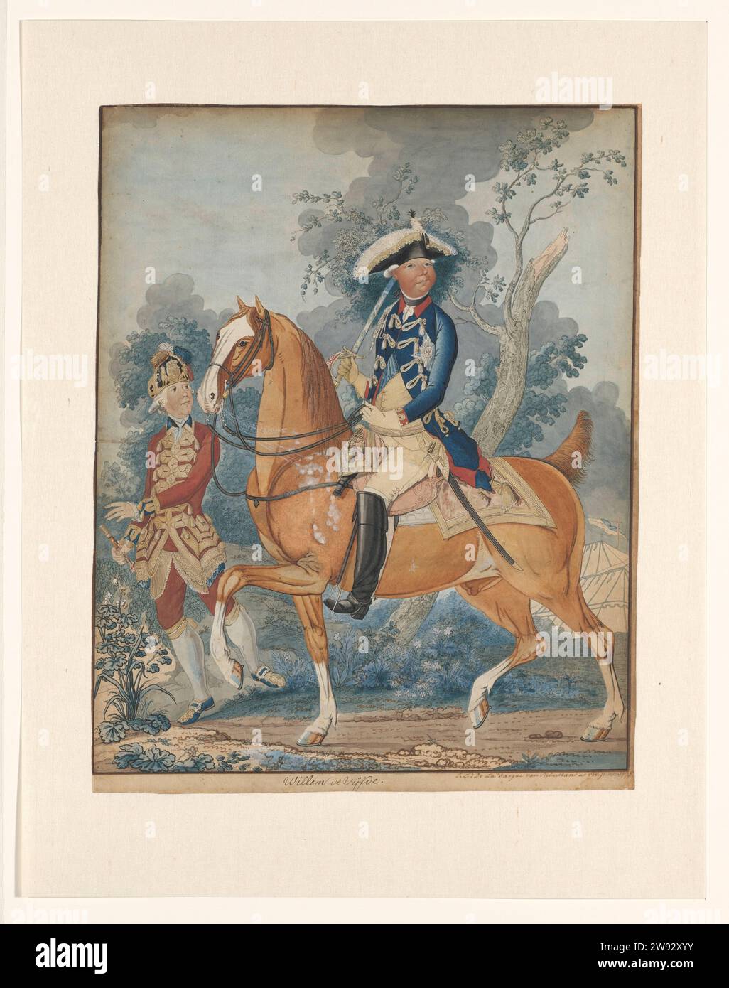 Willem V a cavallo, Isaac Lodewijk la Fargue van Nieuwland, 1778 stampa uomo in uniforme dell'ufficiale di cavalleria Van Garde du Corps a cavallo. Il cavaliere (Willem V) è vestito in costume, composto da gonna blu con trappole, giubbotto beige e pantaloni al ginocchio, stivali, punto nero con struzzi e guanti bianchi; sul petto cartello con croce greca; a sinistra diagonalmente dietro il cavallo si trova il corridore (lakei) in livrei rosso, con scarpe blu, e cappello con arma in oro sul davanti (da Oranje-Nassau?). Nell'albero di sfondo, di cui la parte superiore è scomposta, e bossage; proprio sotto la tenda bianca con bianco/blu Foto Stock