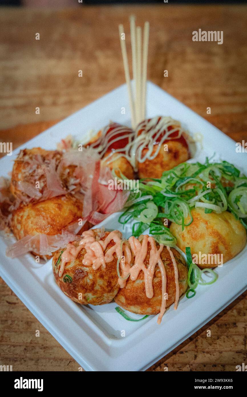 Takoyaki, Octopus Ball, Dotonbouri, Osaka, Giappone Foto Stock