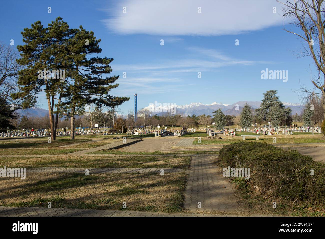 Veduta di un cimitero italiano a Torino Foto Stock