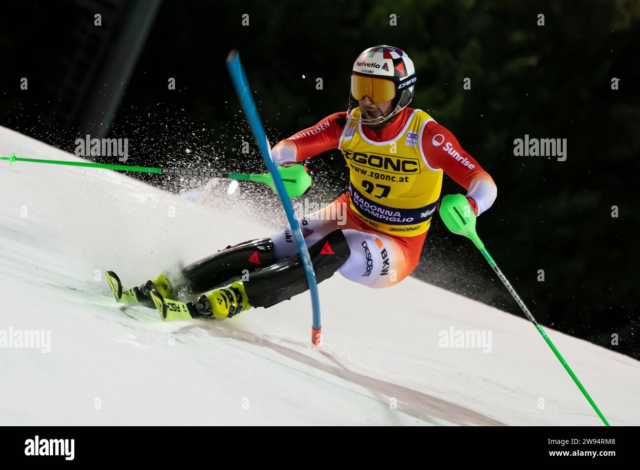 Madonna di Campiglio, Trento, 22 dicembre 2023: AERNI Luca (sui) gareggia nella Audi Fis Alpine Ski World Cup 2023-24 Men's Slalom Race Foto Stock