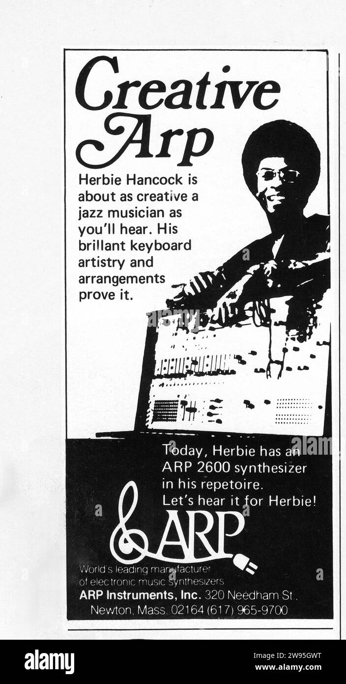 Herbie Hancock in una pubblicità della metà degli anni '1970 per ARP Synthesizers in una rivista musicale. Le armi furono prodotte dagli anni '1960 agli anni '1980 Foto Stock