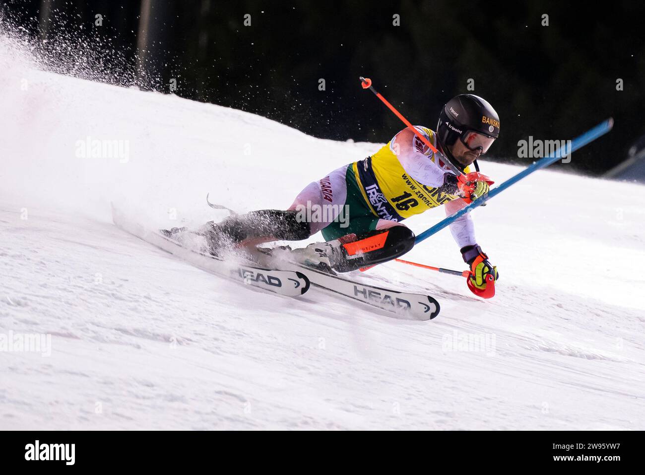 Madonna di Campiglio, Trento, 22 dicembre 2023: POPOV Albert (Bul) gareggia nella Coppa del mondo di Sci Alpino Audi Fis 2023-24 Slalom RAC Foto Stock