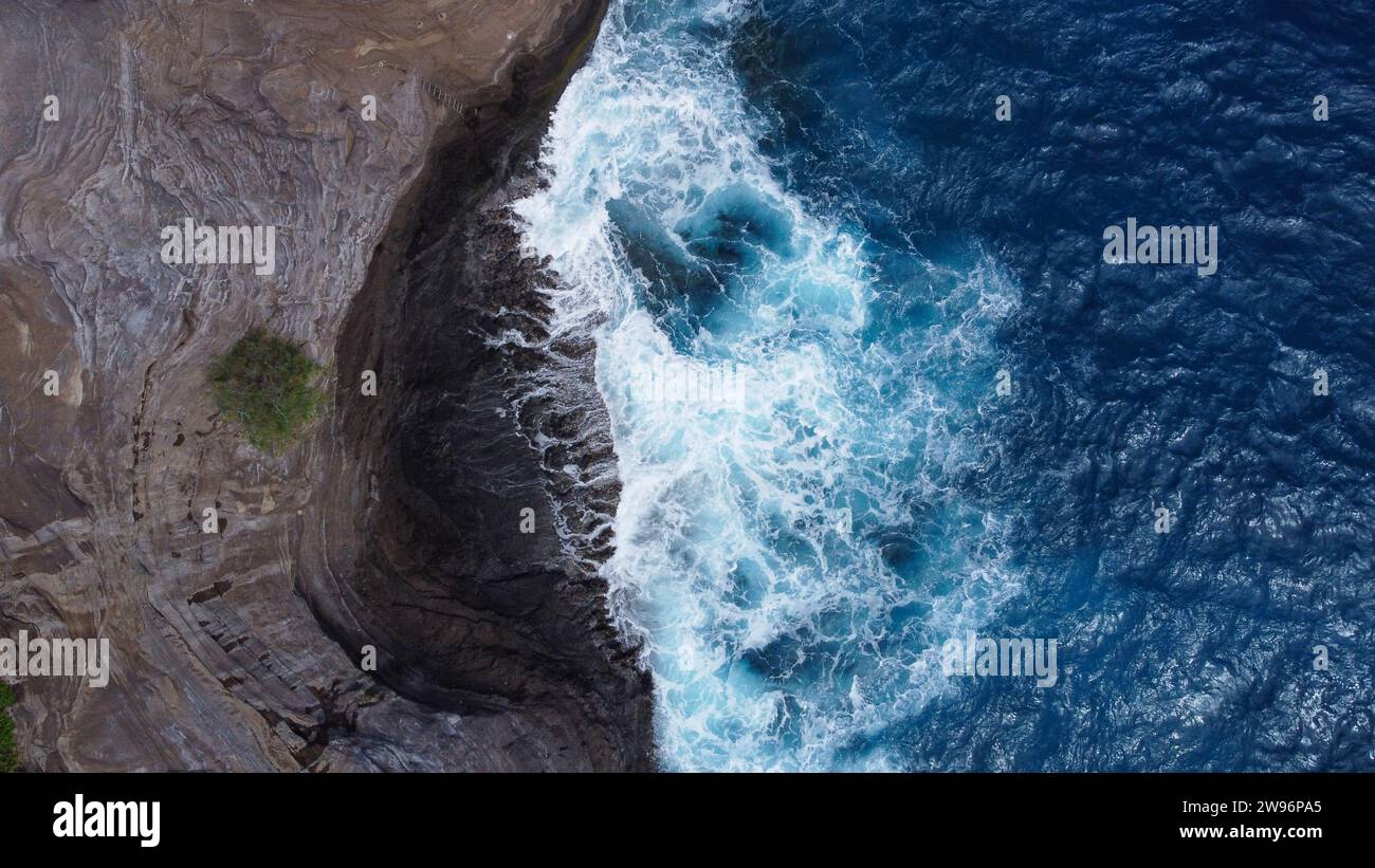 Vista dall'alto di Waves on a Beach Foto Stock