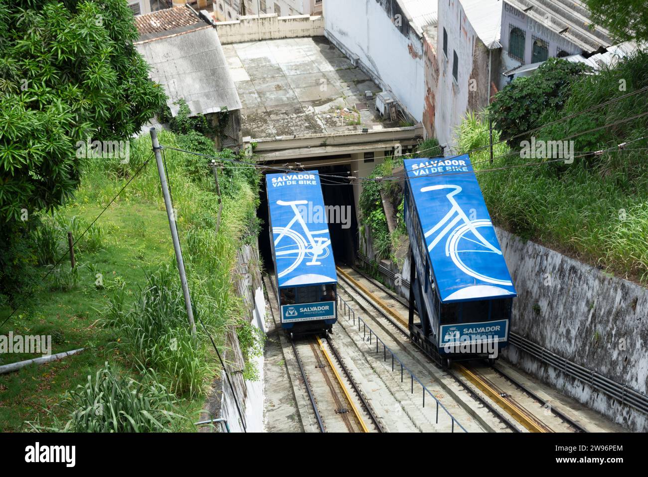 Salvador, Bahia, Brasile - 7 marzo 2015: Aereo inclinato che collega la città bassa alla città alta, Pelourinho, città di Salvador, Bahia. Foto Stock