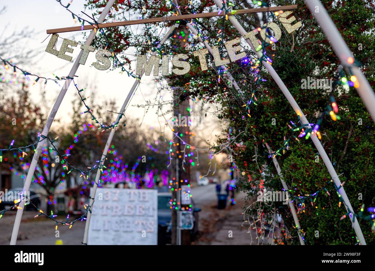 37th Street District Christmas Lights ad Austin, Texas Foto Stock