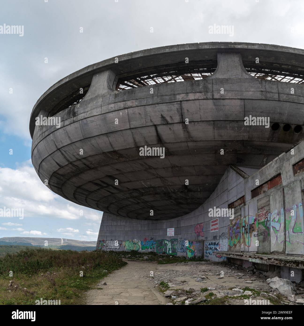 Il Monumento Casa del Partito Comunista Bulgaro noto anche come Monumento di Buzludzha Foto Stock
