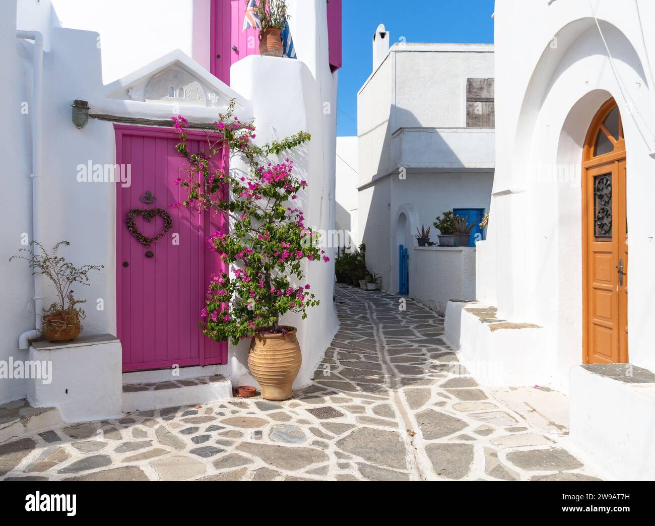 Bella Marpissa, con una famosa porta rosa su instagram. Foto Stock