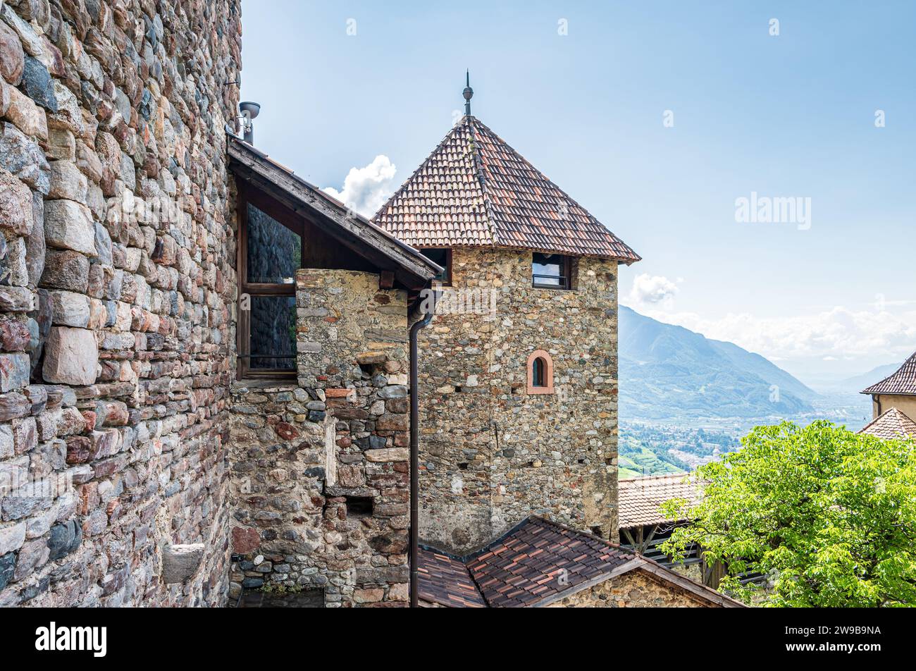 Castello Tirolo in alto Adige. Il Castello ospita il Museo della Cultura dell'alto Adige, Trentino alto Adige, Italia settentrionale, Europa Foto Stock