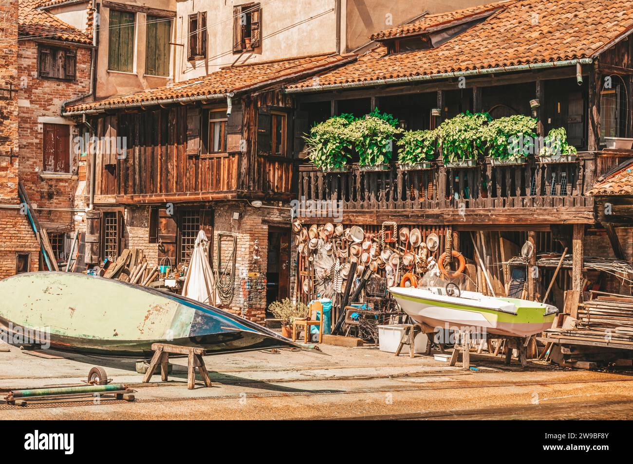 La casa dei pescatori a Venezia. Turismo e viaggi. Architettura italiana. Supporti misti Foto Stock