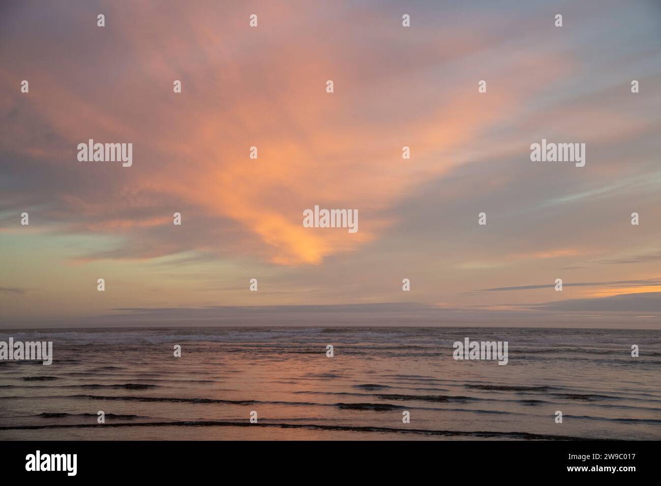 tramonto sulla spiaggia tramonto oregon Foto Stock