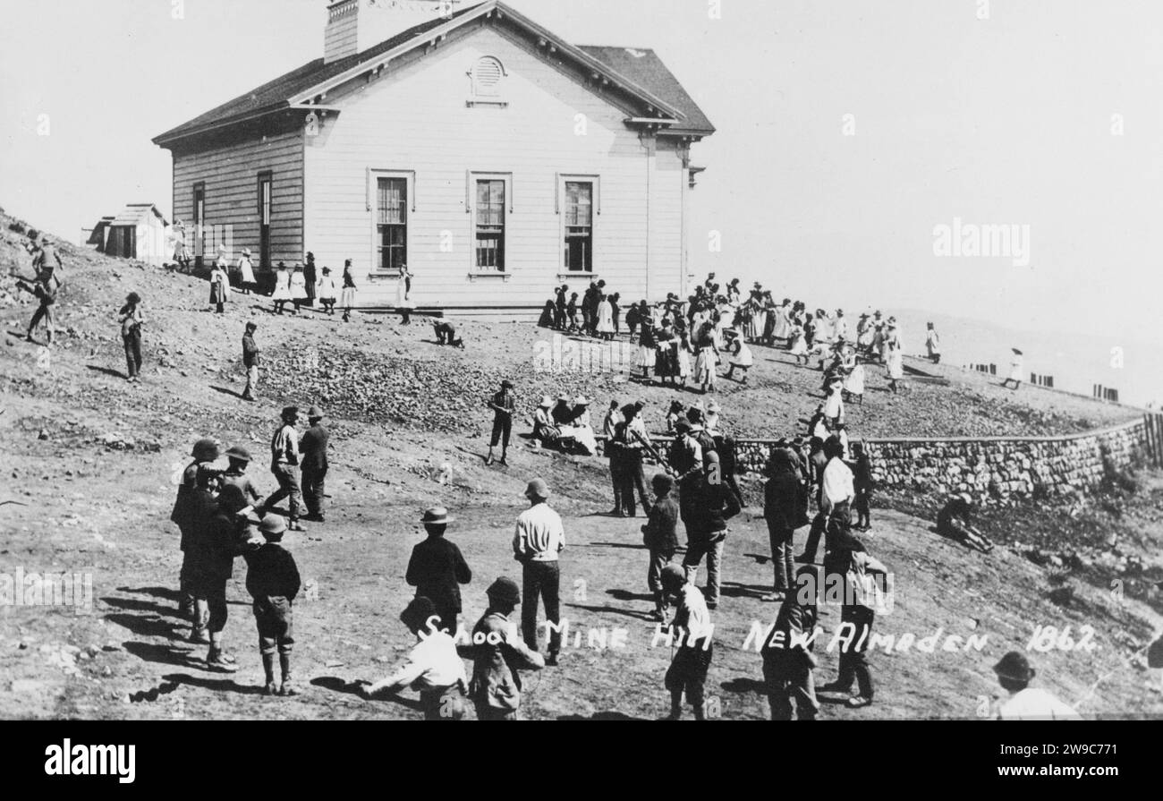 Mine Hill School presso la New Almaden Quicksilver Mine in California, USA, circa 1862 Foto Stock