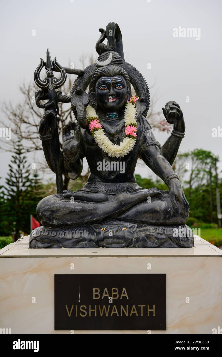 Statua Baba Vishwanath del Dio indù Shiva a Grand Bassin o Ganga Talao, Mauritius Foto Stock