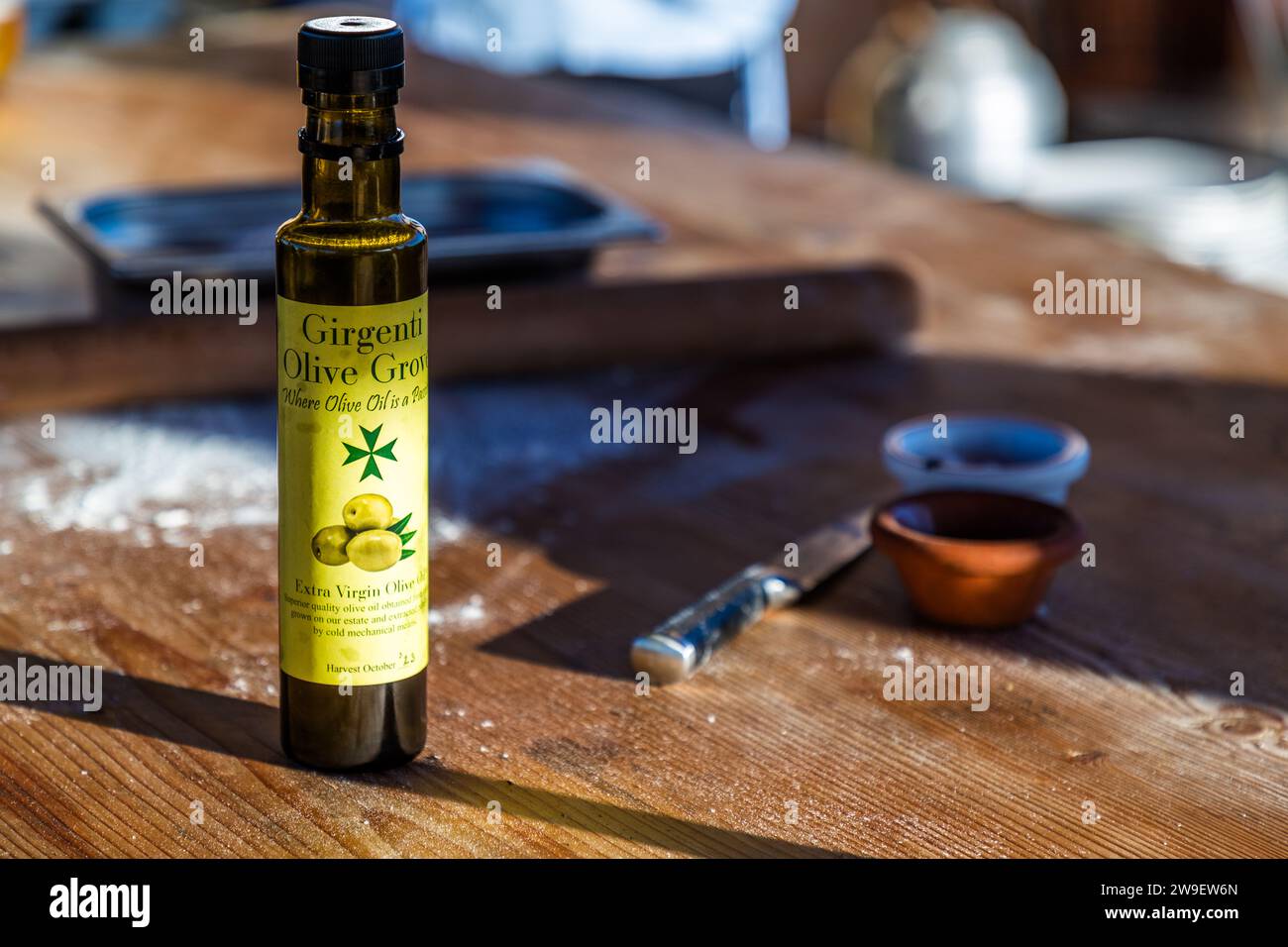 Nel forno dell'oliveto Girgenti di Siġġiewi, i visitatori possono preparare direttamente specialità maltesi, Malta Foto Stock