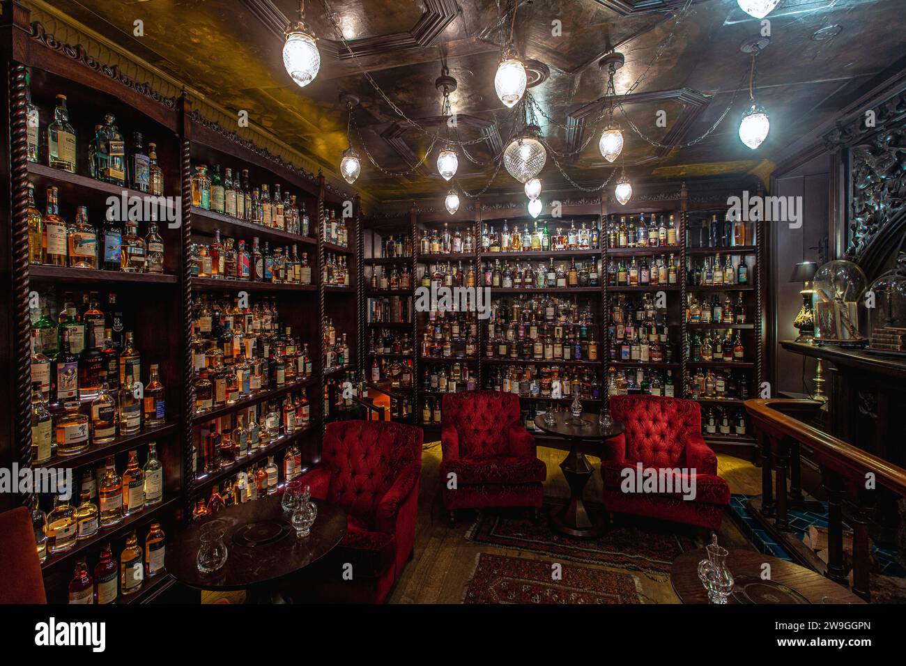 Bertie's Whisky Bar, Fife Arms, Braemar, Scozia. Foto Stock