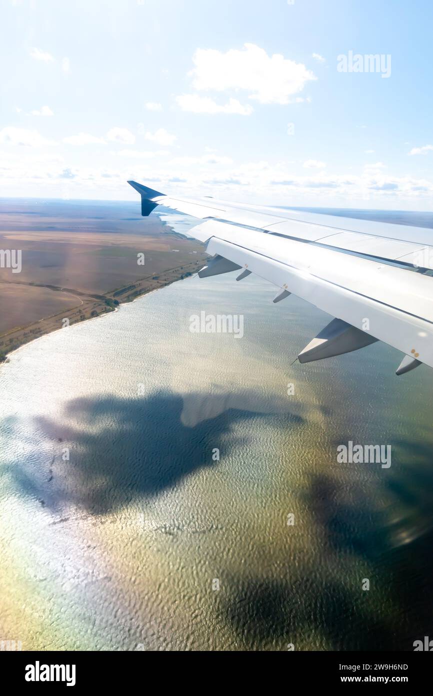 Lago Tengiz in Kazakistan visto dalla finestra di un aereo, effetti ottici, Foto Stock