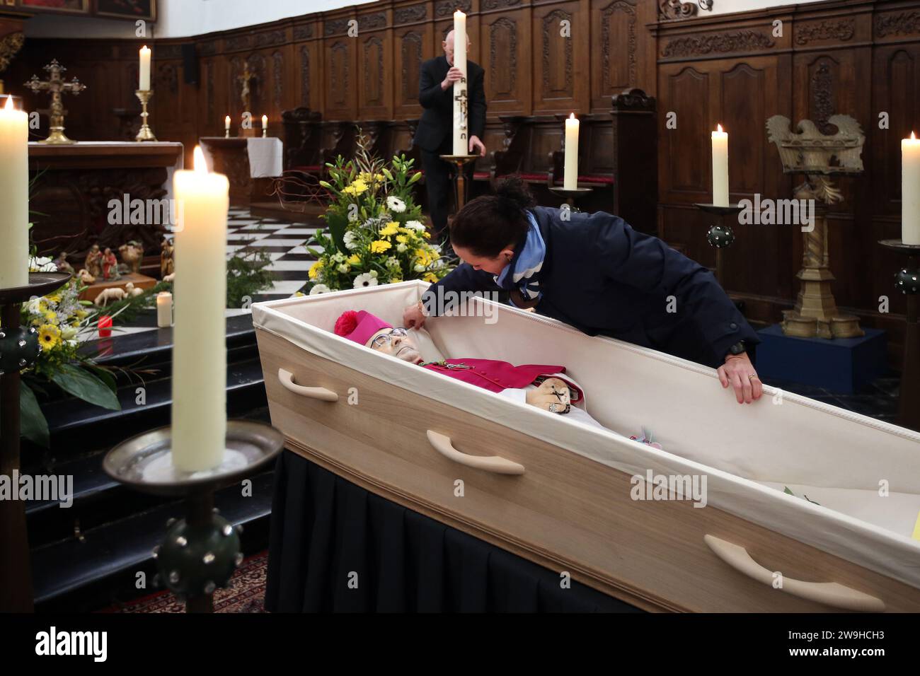 ROERMOND - le parti interessate possono dire addio all'ex vescovo Harrie Smeets di Roermond nella Cappella Carolus. Smeets morì all'età di 63 anni a causa di un tumore al cervello. La cappella è in fase di preparazione. ANP RAMON MANGOLD paesi bassi fuori - belgio fuori Foto Stock